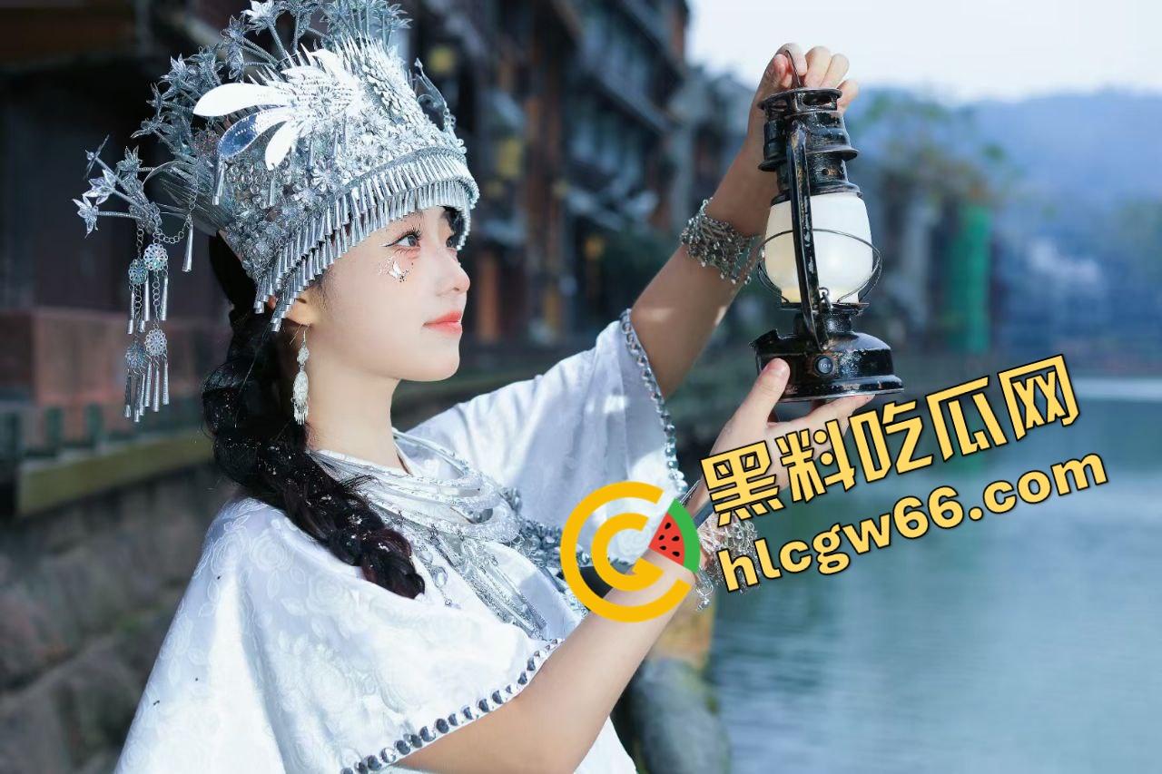 石家庄财力猛男专约嫩妹，大三倍体型压身爆操，小嫩逼撑得直抖腿，这谁看了不心疼又不硬！-4