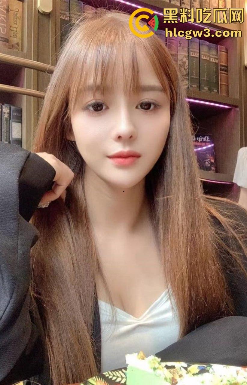 极品反差少女【凌薇】线下约啪金主爸爸多P全套性爱自拍疯传,清纯脸配骚浪身子,真他妈是反差婊中的极品!-10