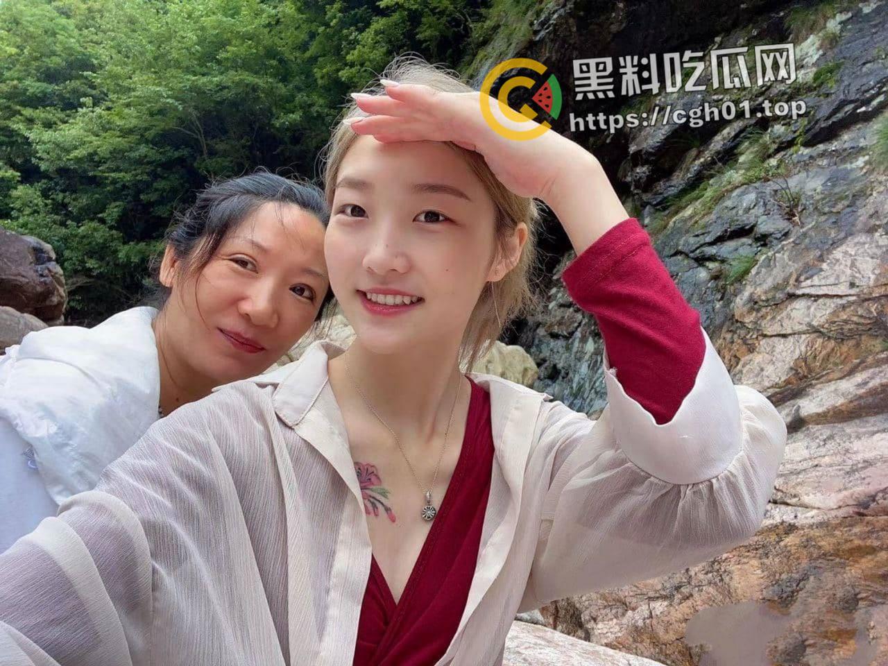 上海富家千金的反差时刻 粉色魅魔纹身下的淫荡娇娃  渣男流出最全整理-34