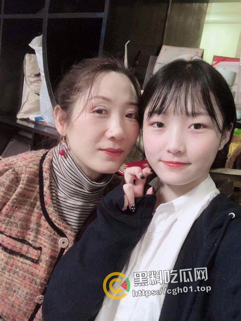 上海富家千金的反差时刻 粉色魅魔纹身下的淫荡娇娃  渣男流出最全整理-35