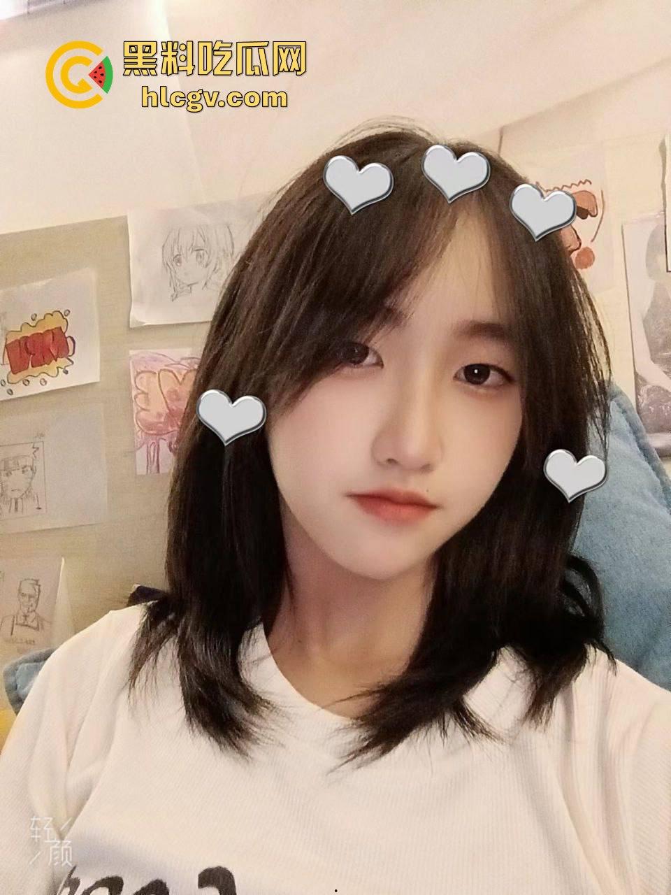 四川成都18岁高中美女学妹骚气十足!黑丝翘臀让人忍不住,粉嫩鲍口令人欲罢不能!-3