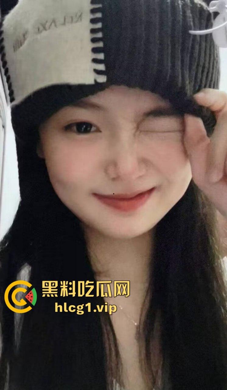 四川传媒大学女神『 林幼薇』的私密视频流出!被绿帽奴男友背后捅刀,鲜花插在牛粪上!-6