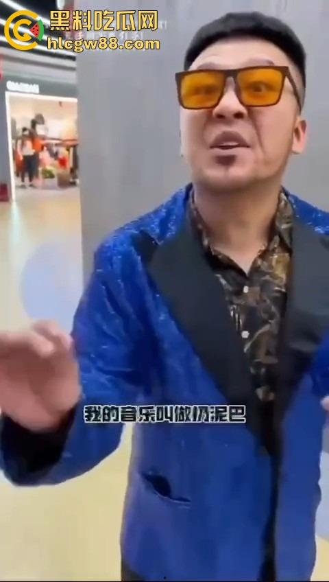 杨坤怒了，模仿他被起诉，博主惊呼明星被模仿也会告人？主要是恶心人还不许骂？-16