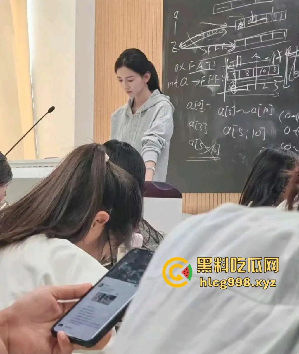 于正新签女艺人『张婉莹』塌房速度惊人!上午签约下午就爆曾在河南当老师做爱视频流出还逼原配打胎!-27