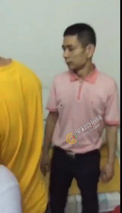 出租屋惊天动地捉奸戏!大叔被妻子抓个正着,激战小三现场月经也挡不住!-2