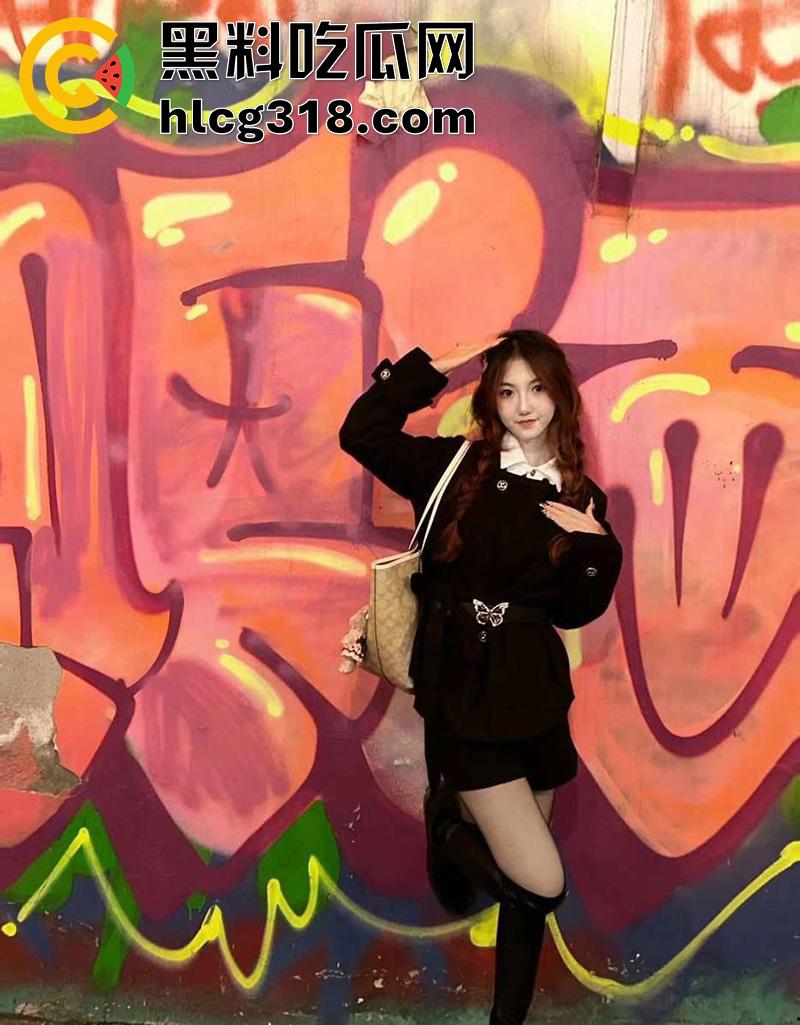 长腿巨乳舞蹈生,背着男友偷情大屌体育生,饥渴难耐女上位疯狂蠕动,最后被大屌打桩输出狂操!-2