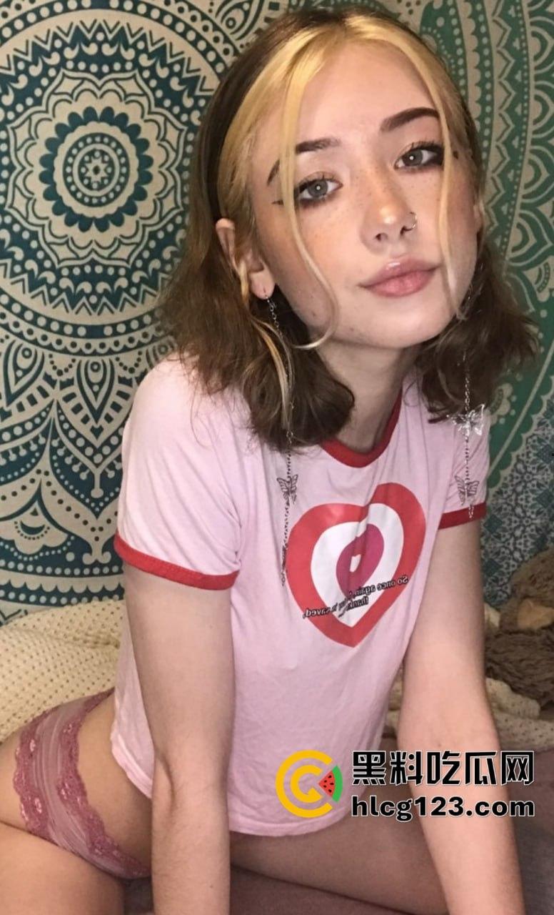 洋马BrattyDeath粉嫩小穴福利合集！胸虽小但绝对射爆，瓜友们别错过这波顶级福利！-53