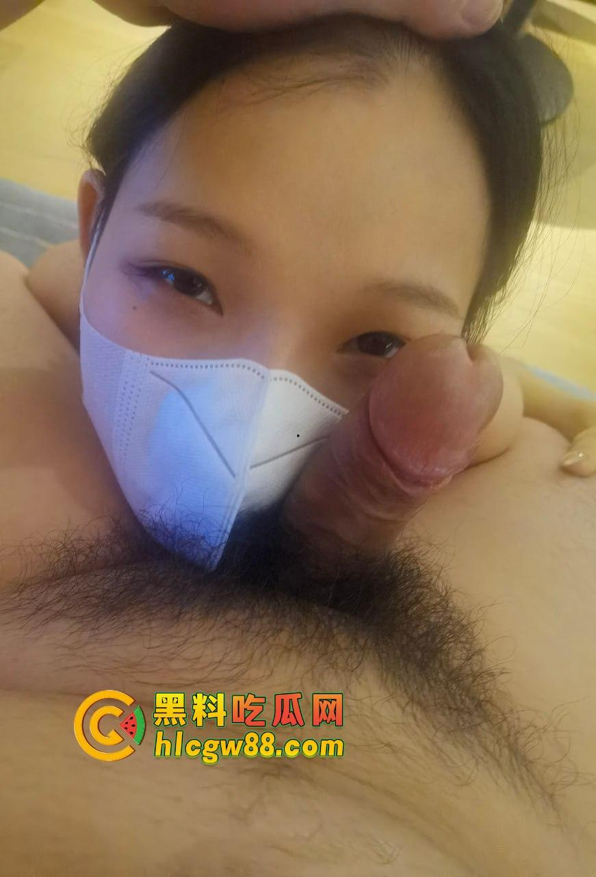 苏州99年骚妻『张婉婉』被绿帽老公牵着爬,多P调教裹操,菊花口爆双开花,毒龙深喉吞精爽成肉便器!-20