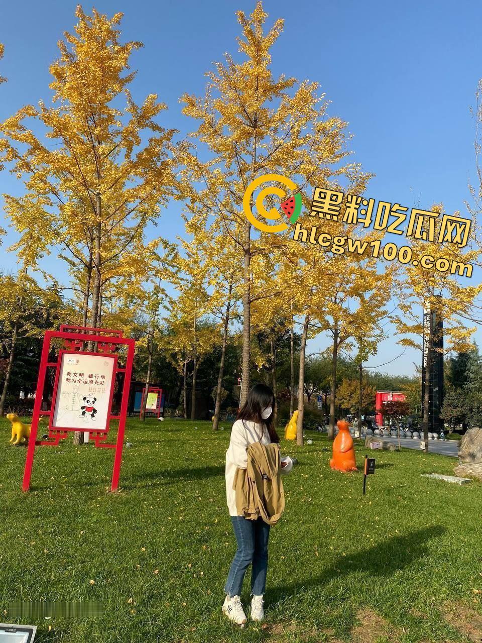 福建师范大学05反差母狗【李艳茹】，深爱制服喜欢被虐，阳具自慰淫水直留-3