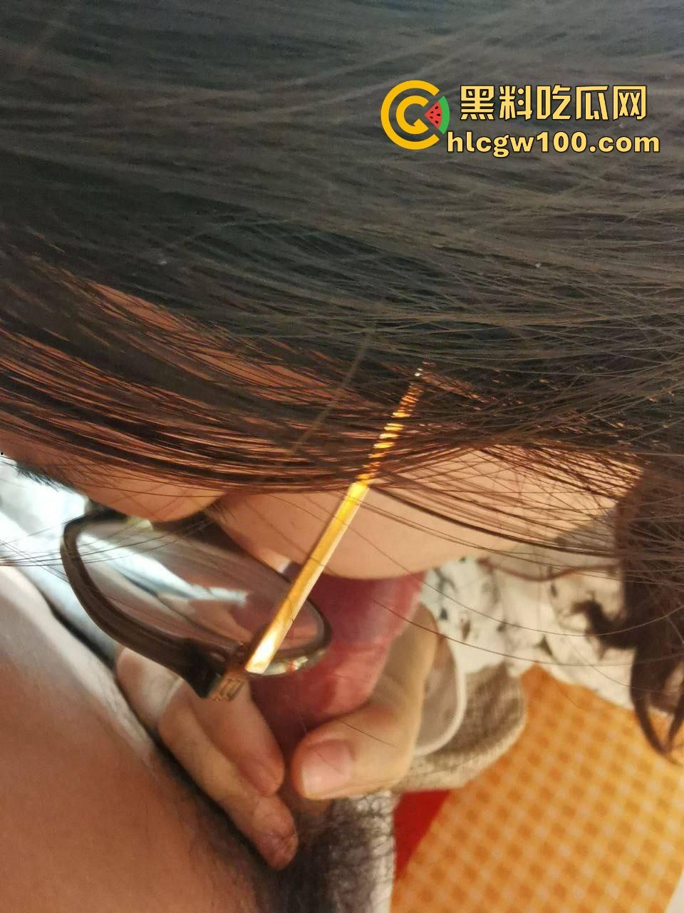 群友投稿粉嫩大学生眼镜妹无套内射全程解锁 后入颜射骚到骨子里,这大穴让人无话可说!-4