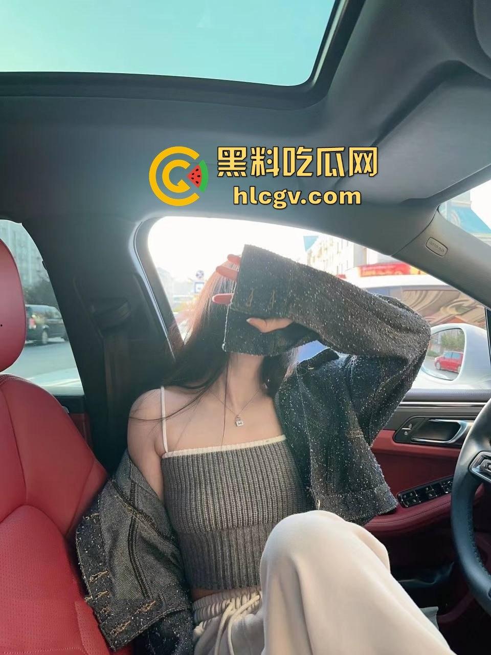 约啪大神『隔壁王某某』狂约极品嫩模!颜值身材爆表,胯下游戏燃烧的不止是卡路里,还有人民币!-4