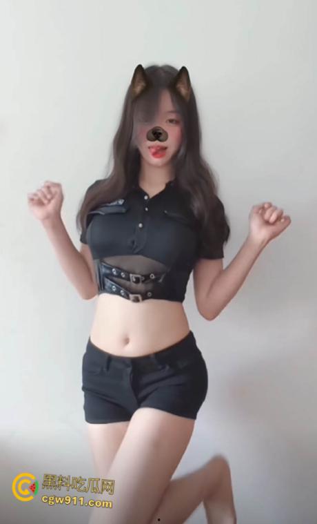 极品网红【U芋源】,与榜一大哥裸聊狂野自慰,雪白大奶勾魂夺魄,道具深插粉嫩蜜穴,呻吟不断!-4