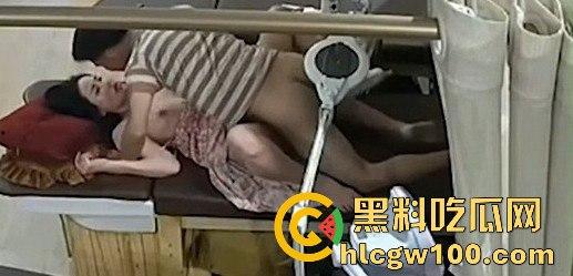 美容院巨乳老板娘和情夫在店里偷情,丈夫发现将视频愤怒爆光,奶子是真的大 场面刺激劲爆!!-1