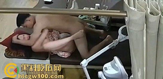 美容院巨乳老板娘和情夫在店里偷情,丈夫发现将视频愤怒爆光,奶子是真的大 场面刺激劲爆!!-10