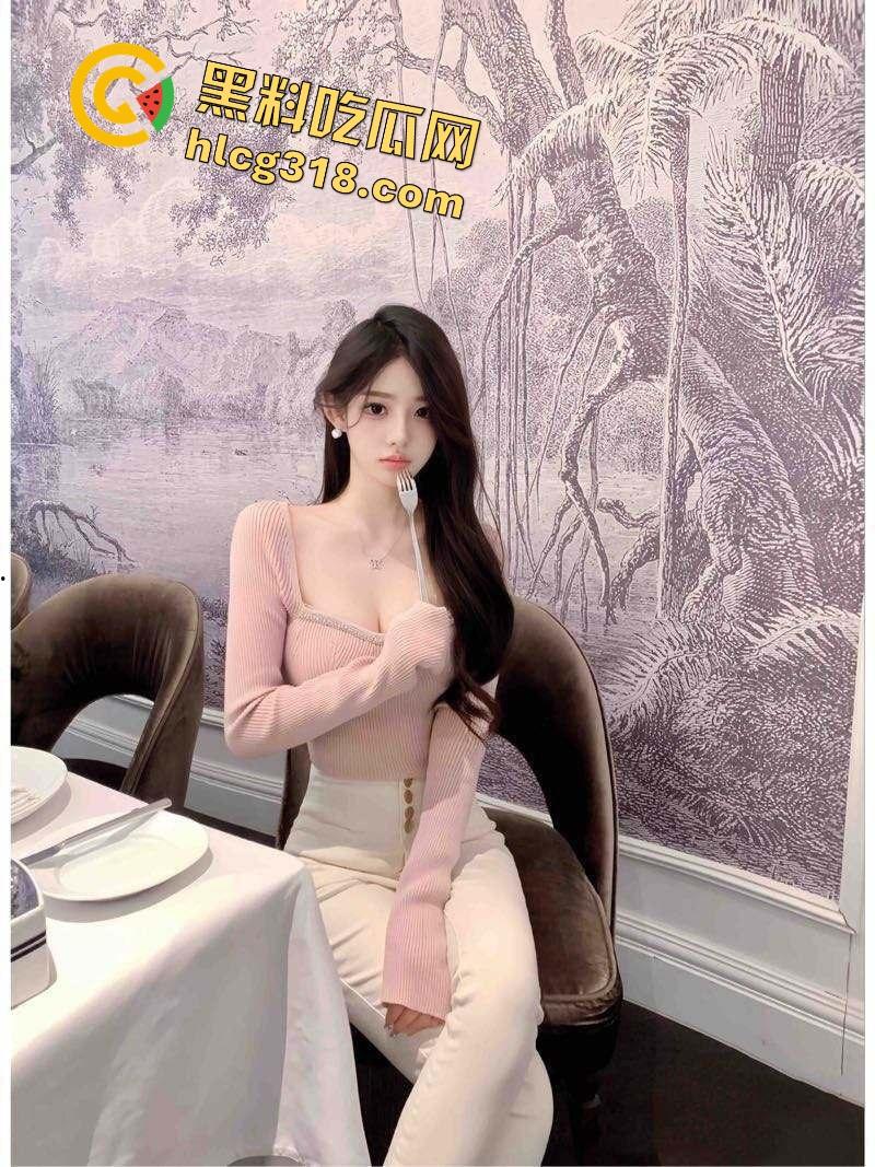 后入有多顶？看到那骚屁屁撞击弹起来，99%男人当场缴械，女友自己动最要命，后入反弹那一下你能挺多久？-14