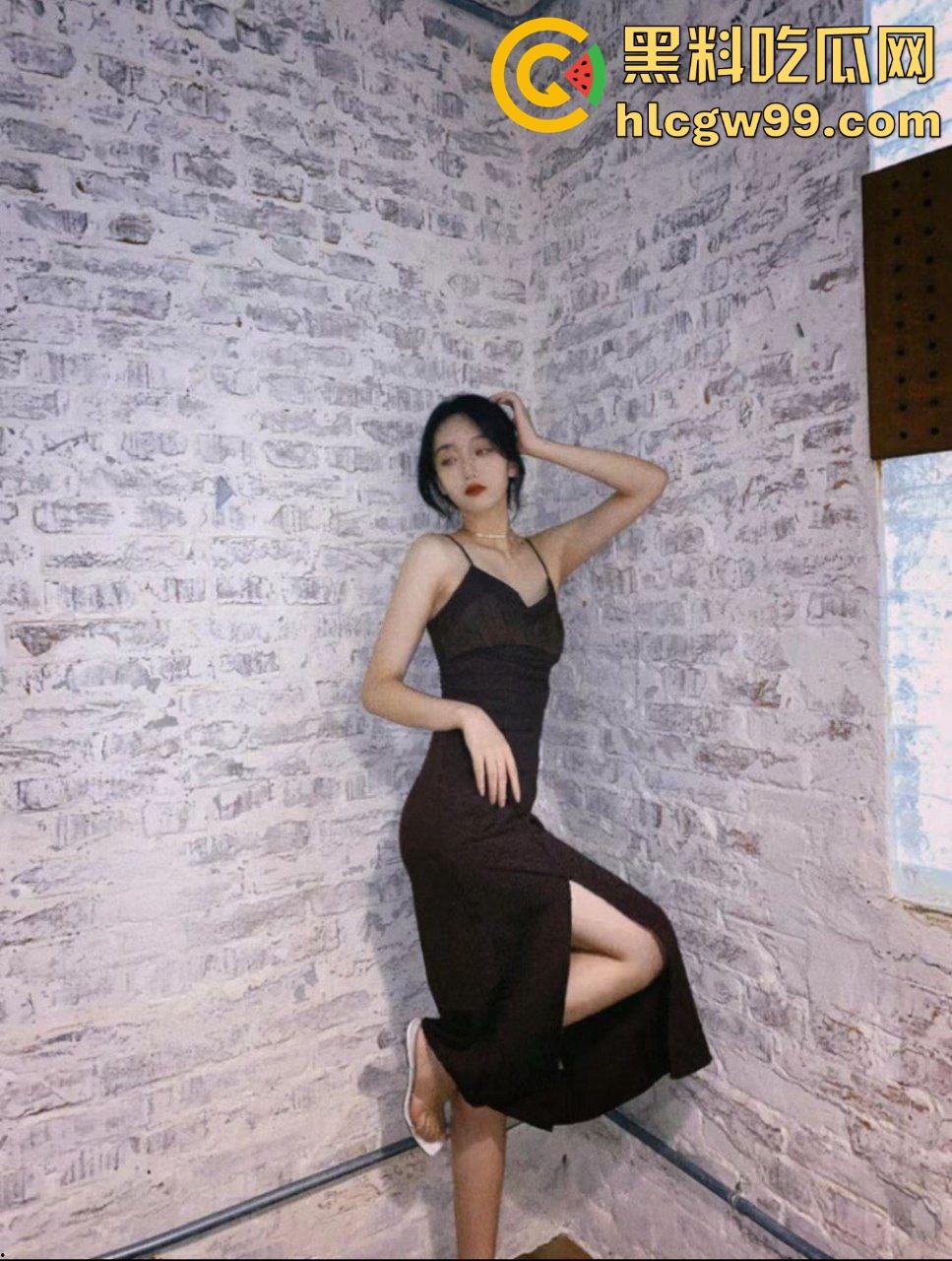 群友有这么极品的御姐女友？白嫩一线天粉嫩逼被草得爽的直抽搐，好想跪着求舔她骚水！-2