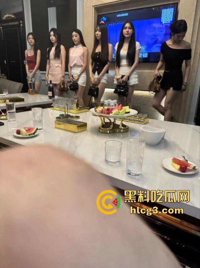 不羡鸳鸯不羡仙 就羡慕富哥每一天!上海最棒的夜生活娱乐场所堪称男人的天堂!-3