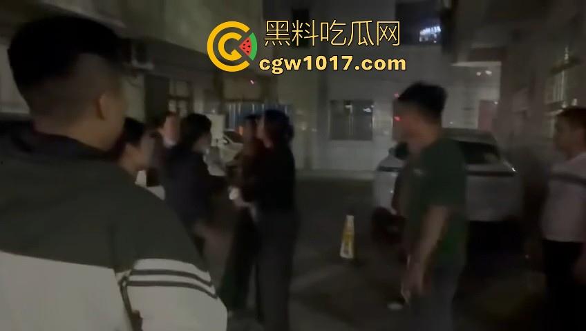 不是哥们你海角看多了吧?上门女婿搞完老婆还不够,把幼师侄女也操了,你这还真实践上了!-7