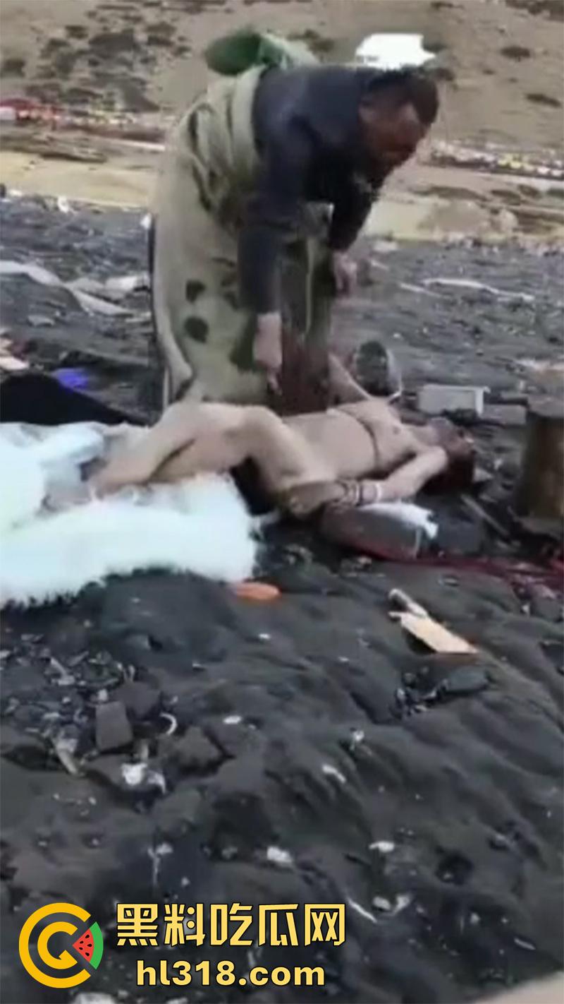 暗网重量级恐怖合集，极品美女被天葬剁碎，男女主播直播自杀，变态汉尼拔割奶吃肉，真实拍摄恐怖至极！-7