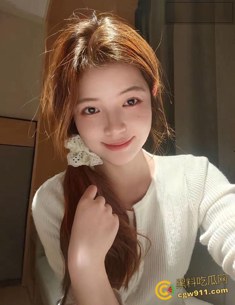 山西大同小学妹【林雯慧】,欲求不满酒店激情做爱,一进门扑倒男友樱桃小嘴直吞鸡巴,口爆吞精还想来第二次!-2