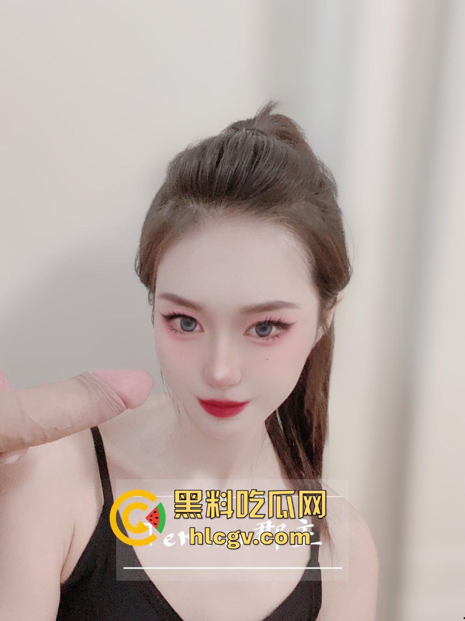 高颜值女神『Temuer郡主』北京颜控绿帽夫妻痴迷3P换妻无底线，御姐的疯狂鸡巴收集打卡之旅！-9