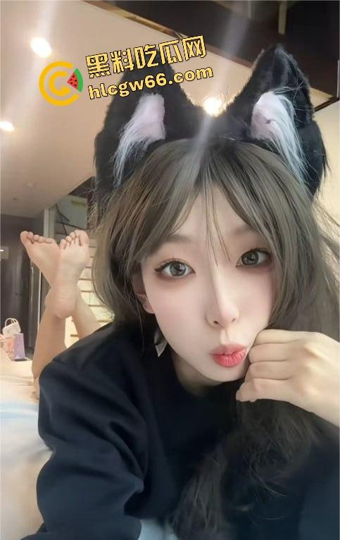 抖音16万粉网红【小水不哭】完整做爱资源流出,高颜值女大生化身丝足淫魔,粉嫩蜜穴伺候榜一大哥!-5